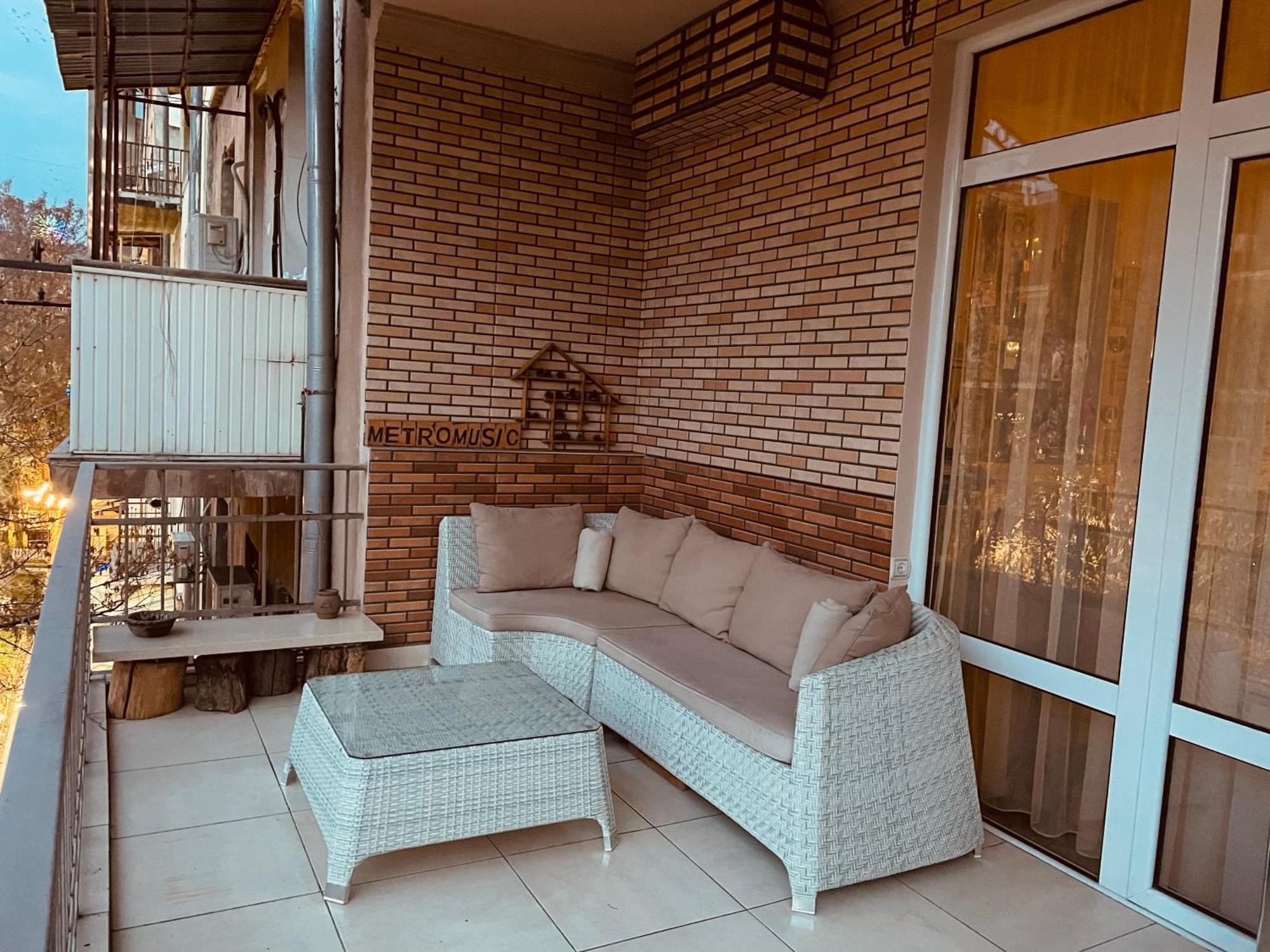 Bright And Modern 4Br Apartment - Center Of Yerevan Luaran gambar
