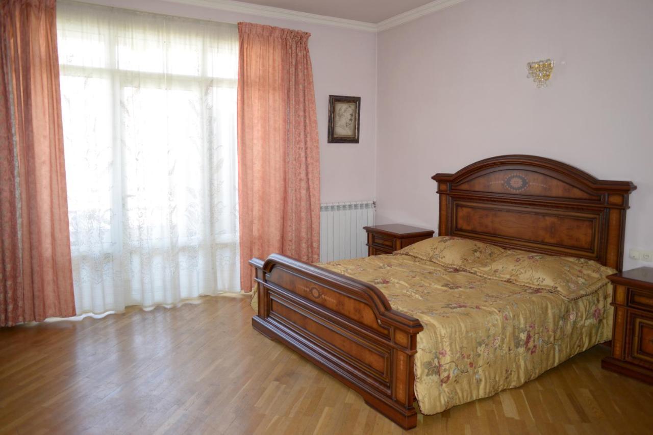Bright And Modern 4Br Apartment - Center Of Yerevan Luaran gambar